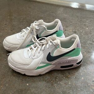 Nike Air Max White and Green Sneakers
